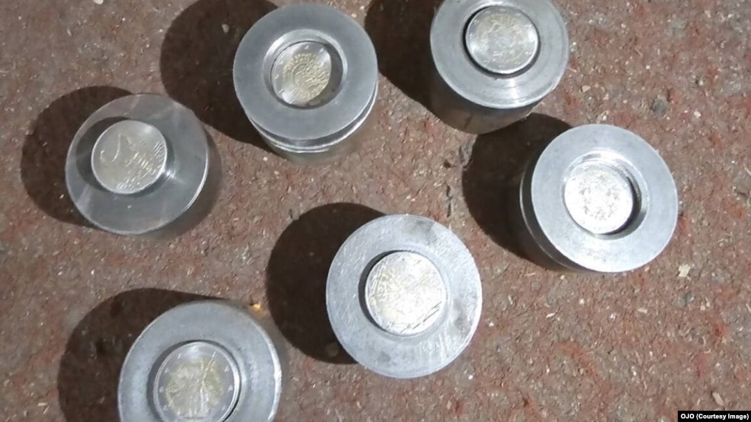 Запленети печати за фалсификување на монети 