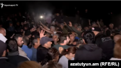 Armenia - Police jostle protesters in Krants village, April 26, 2024.