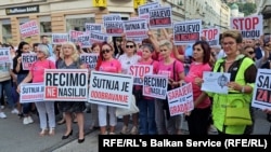 Protest u Sarajevu nakon femicida u Gradačcu, 14. avgust 2023. 