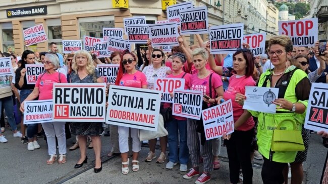 Proteste în Bosnia după ce uciderea unei femei a fost transmisă în direct pe Instagram