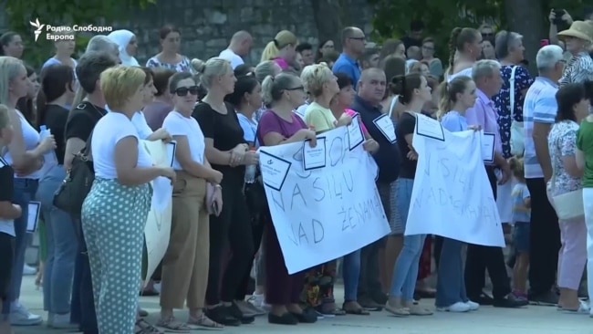 Огорченост во Босна по убиството во Градачац, пренесувано во живо 