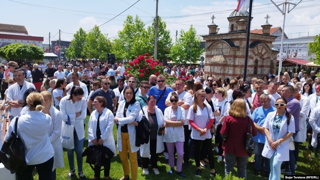 Protesta e serbëve në Graçanicë.