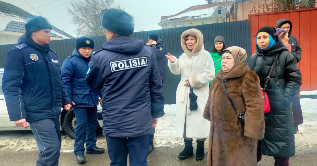 Ит стиліндегі есектері бар мулат порно фотосуреттер Каталиннің суреті