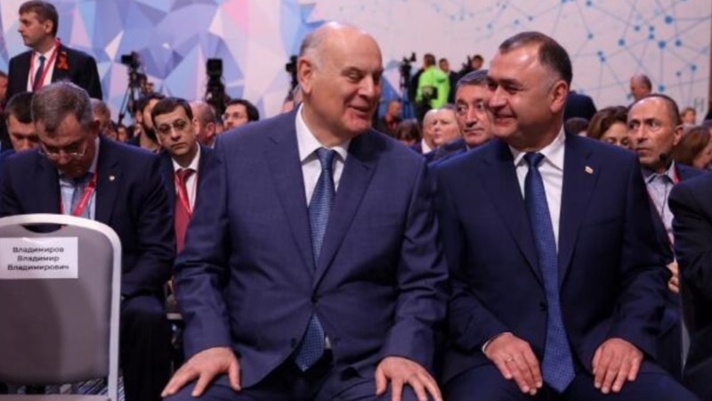 ბჟანიამ და გაგლოევმა პუტინს „რუსეთის დღე” მიულოცეს