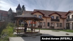 Centrul rezidențial de reabilitare a dependenților de la Sura Mică, Sibiu. Are deja mai bine de trei decenii de existență.