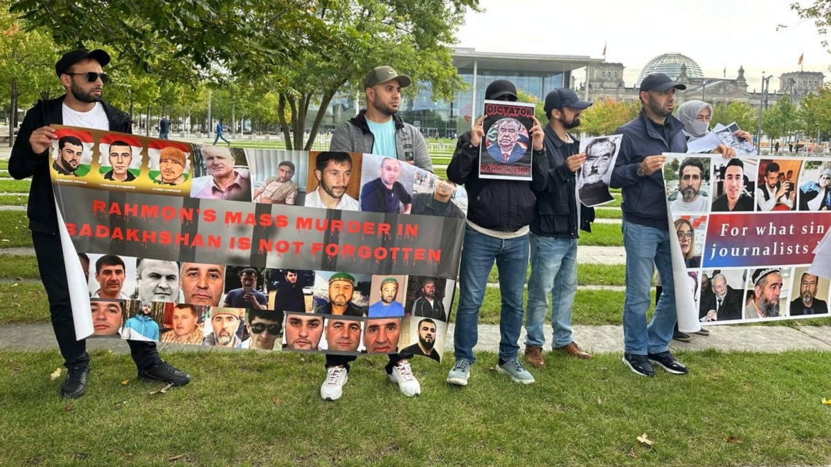 Представители таджикской оппозиции в Европе: "Силовики задержали наших ...
