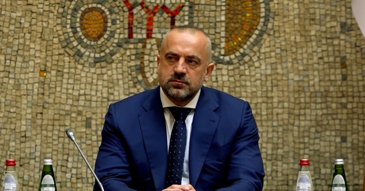 Familjarët e viktimave në Gjakovë   E kemi dëgjuar emrin e Radoiçiqit 