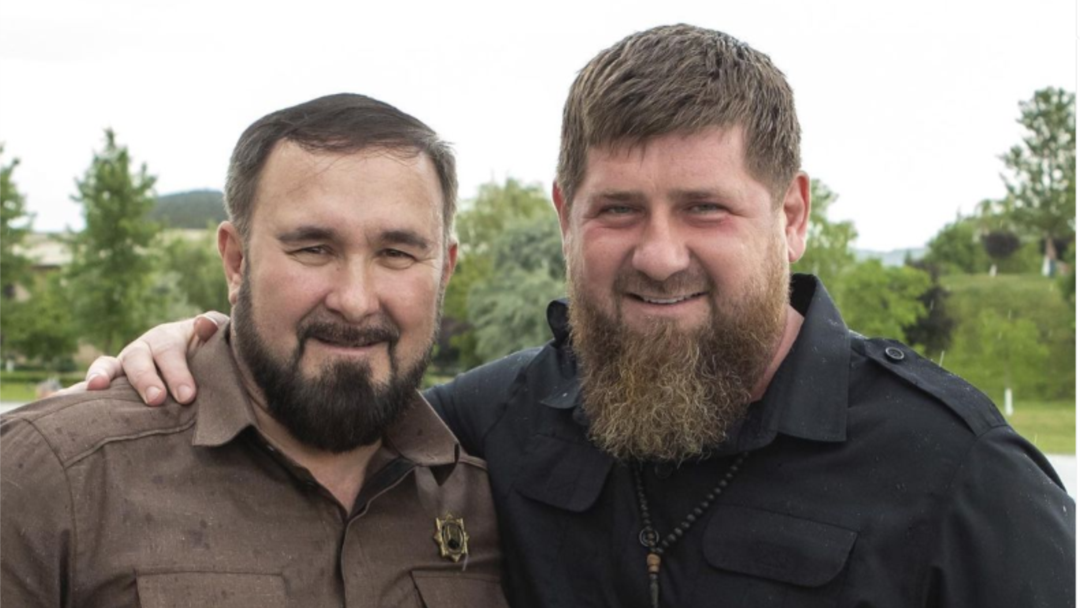 Порно моль порно онлайн Жалаңаш жас томпақ