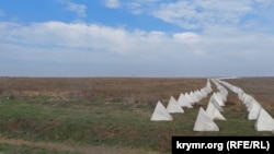 Российская линия укреплений на Ак-Монайском перешейке, Крым, март 2023 года