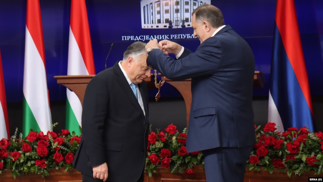 Orban Receives Award From EU-Sanctioned Bosnian Serb Separatist Leader