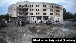 Наслідки російського удару по готелю Reikartz у Запоріжжі, 10 серпня 2023 року