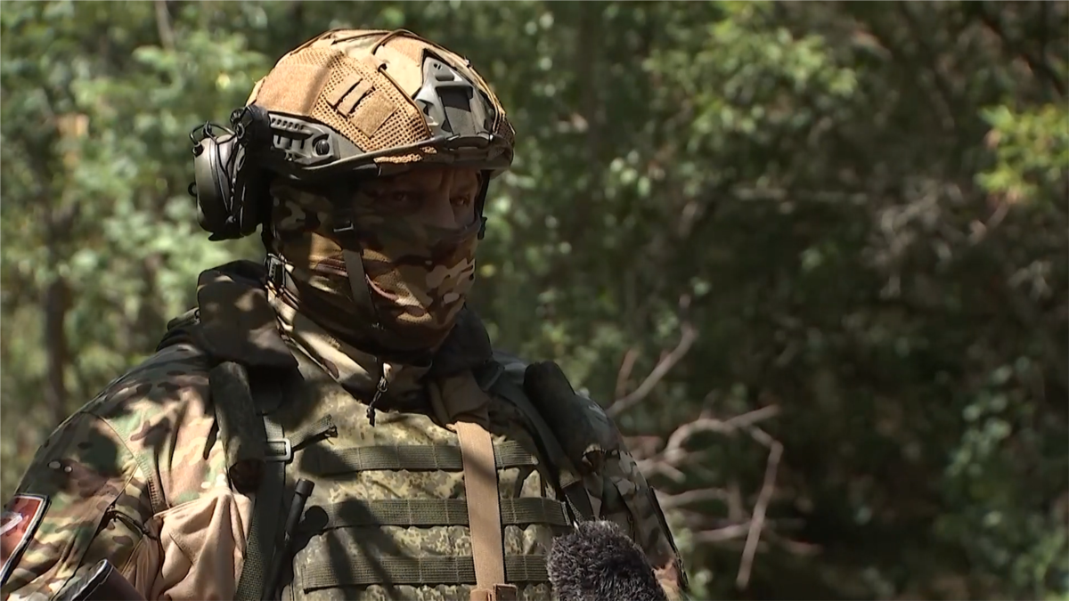 Множество украински жени на възраст от 16 до 83години са