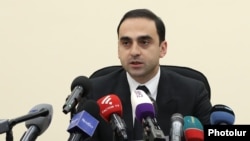 Armenia - Mayor Tigran Avinian holds a news conference, December 28, 2023.