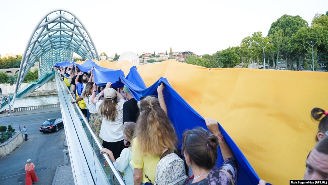 Несмотря на позицию власти, День независимости Украины был широко отмечен в Тбилиси и Батуми