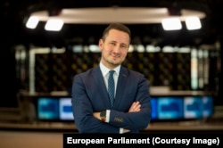 Nicu Ștefănuță, europarlamentar independent