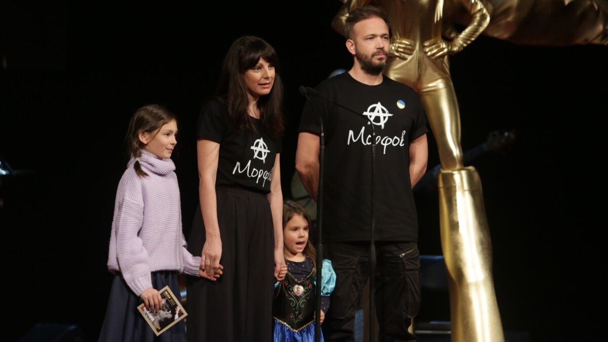 Той е човек с позиция и каузи, които не се