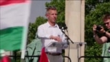 Cine este liderul opoziției din Ungaria care l-a confruntat pe Orban la alegerile europene