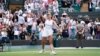 Elina Svitolina după victoria asupra Victoriei Azarenka din Belarus, Wimbledon, Londra, 9 iulie 2023.