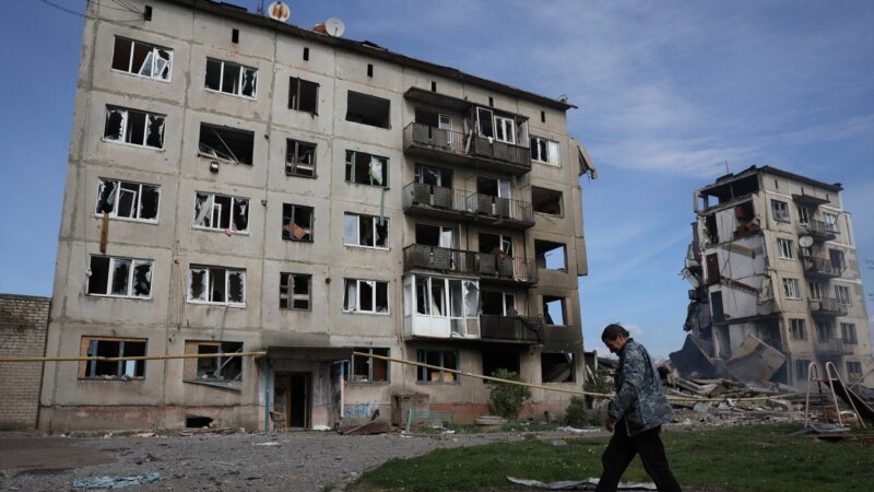 Десетмина загинати во руски напад на Чернихив