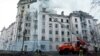 Влада: падіння уламків ракет було у чотирьох районах Київ, постраждала людина