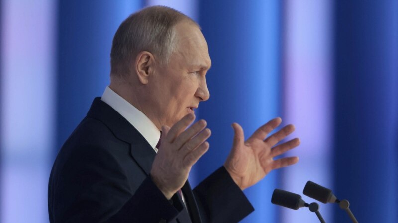 «РИА Новости»: Путин может посетить Крым 18 марта