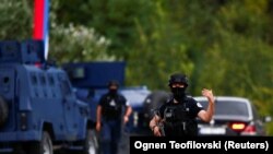 Fokozódik a Szerbia és Koszovó közötti feszültség – négyen meghaltak a szerb fegyveresek és a koszovói rendőrség összecsapásában
