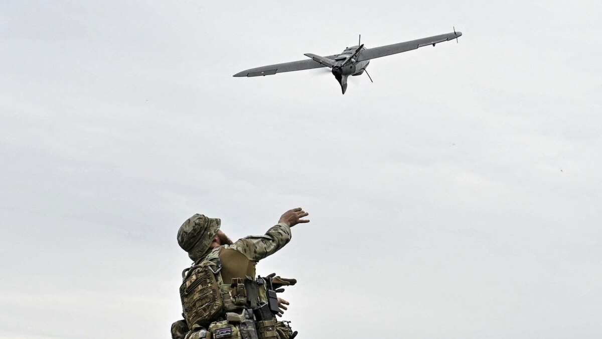 «Будемо продовжувати» – Зеленський про здатність українських далекобійних дронів обмежувати силу РФ