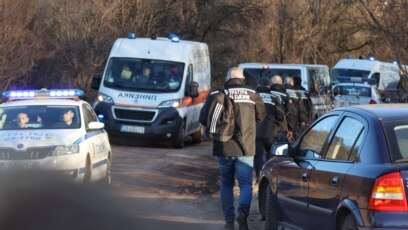 Телата на 18 мигранти бяха намерени в камион край село