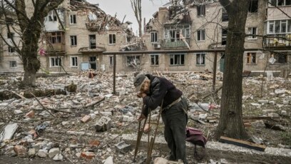 Русия превръща украинския град Авдиивка в място от постапокалиптични филми