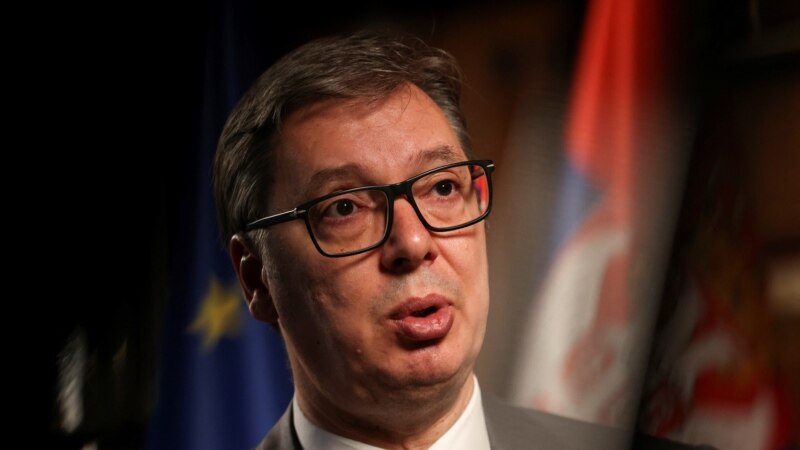 Srbija neće slati vojsku na Kosovo, rekao Vučić