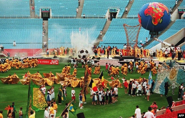 Кадър от откриването на Световното първенство по футбол в САЩ, Чикаго, 13 юни 1994 г.