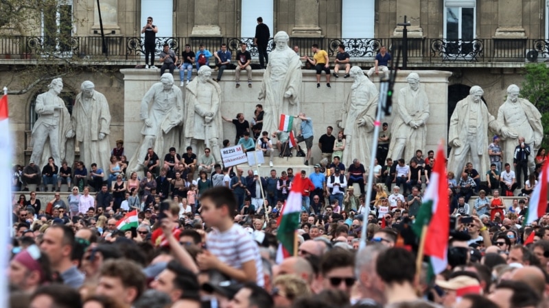 У Будапэшце прайшла шматтысячная  акцыя супраць прэм'ера Орбана