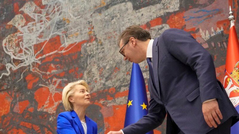 Вучиќ и Фон дер Лајен разговараа за пакетот помош од ЕУ