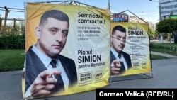 George Simion este primul candidat care și-a anunțat oficial intrarea în cursa pentru Cotroceni și a împânzit Capitala cu afișe electorale.