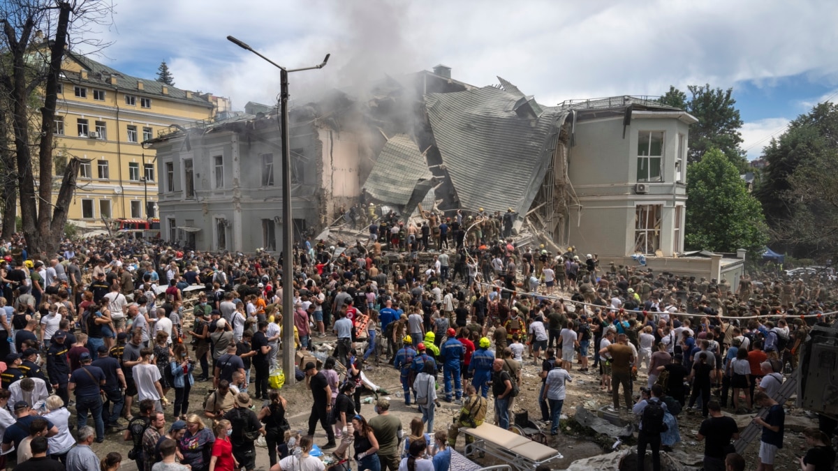 Після розголосу у МОЗ обіцяють провести новий тендер для відбудови «Охматдиту»