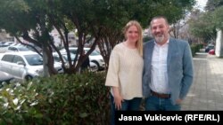 Julia i Senad, Bar, 18.februar 2023. Srećni su, kažu, što njihov dvoipogodišnji sin odrasta u Crnoj Gori.