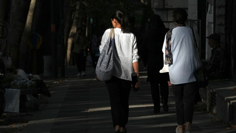 وزیر کشور می‌گوید حجاب‌بان‌ها «نیازی به مجوز ندارند»