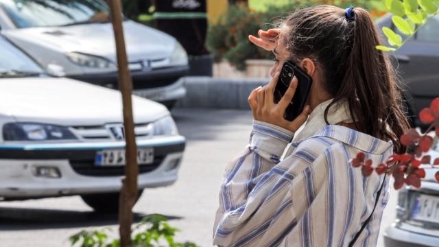 مطهره گونه‌ای دربارهٔ اعتراضات: حضور پررنگ زنان در خیابان‌ها ادامه می‌یابد