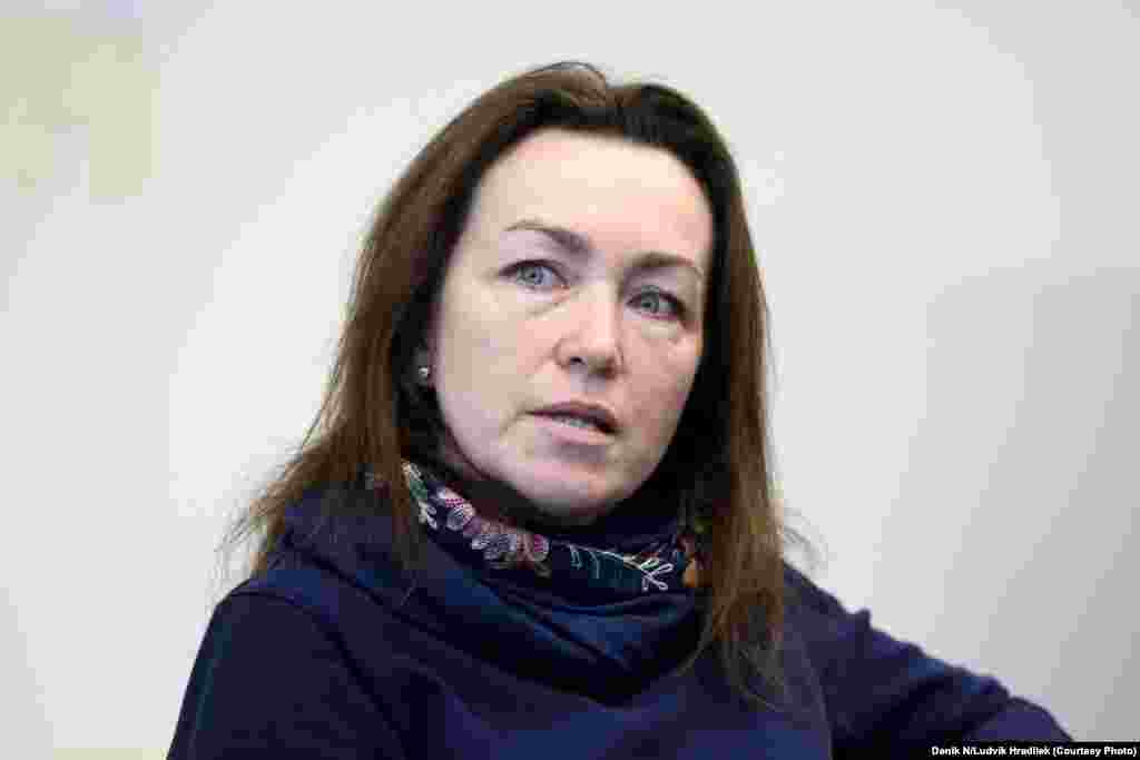 РУСИЈА -&nbsp;Врховниот суд во Русија ја одби жалбата на новинарката на Радио Слободна Европа, Алса Курмашева, поднесена во врска со нејзиниот притвор, со објаснување дека таа не се регистрирала како странски агент при влез во земјава, нешто што Курмашева го негира. Сослушувањето на 31 октомври било одржано зад затворени врати, а Курмашева учествуваше преку видео-линк врска од притворскиот центар.