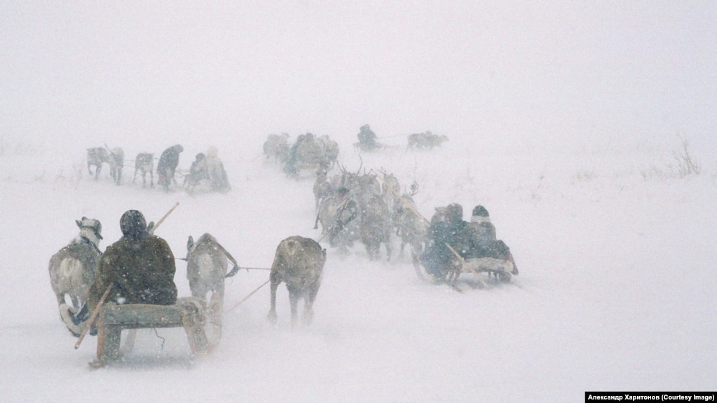 Con gli indigeni di Taimyr.