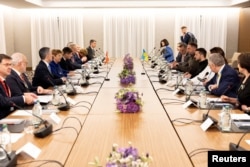 Швейцарската и украинската делегация на срещата за мир в Швейцария, 15 юни 2024 г.