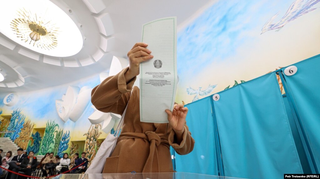 Голосование на внеочередных выборах депутатов. 19 марта 2023 года