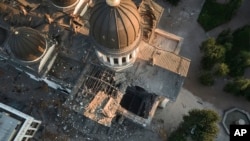 O vedere aeriană arată Catedrala Schimbării la Față avariată în timpul unui atac cu rachete rusești, pe fondul atacului Rusiei asupra Ucrainei, în Odesa, Ucraina 23 iulie 2023. 
