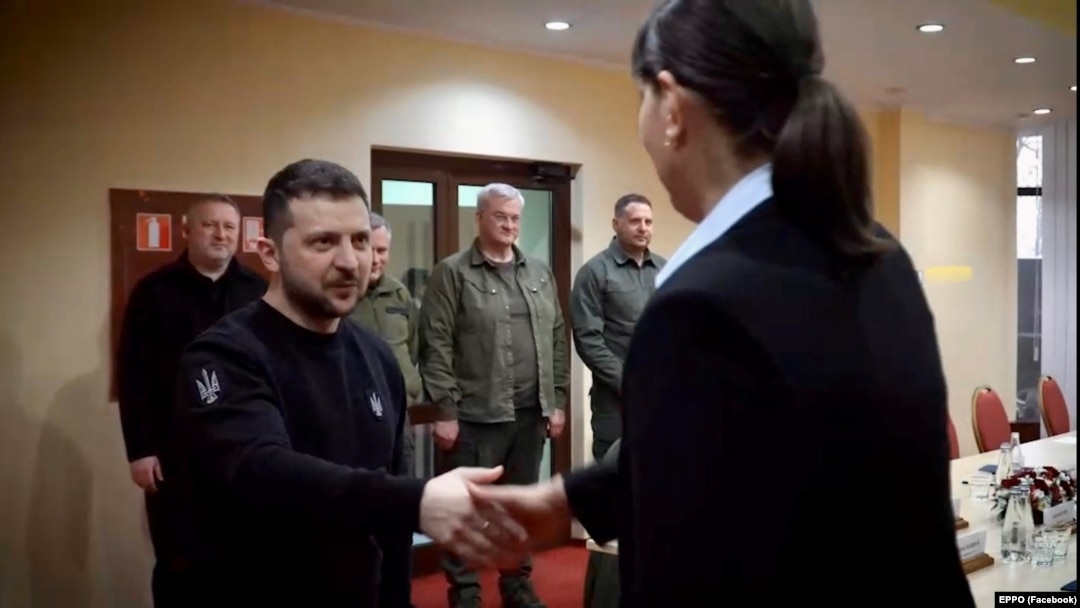 Președintele Ucrainei, Volodimir Zelenski și Procurorul-șef european, Laura Codruța Kövesi. Aceasta a participat, vinei, 3 martie 2023, la Liov/Ucraina, la conferința internațională „Uniți pentru Justiție”.