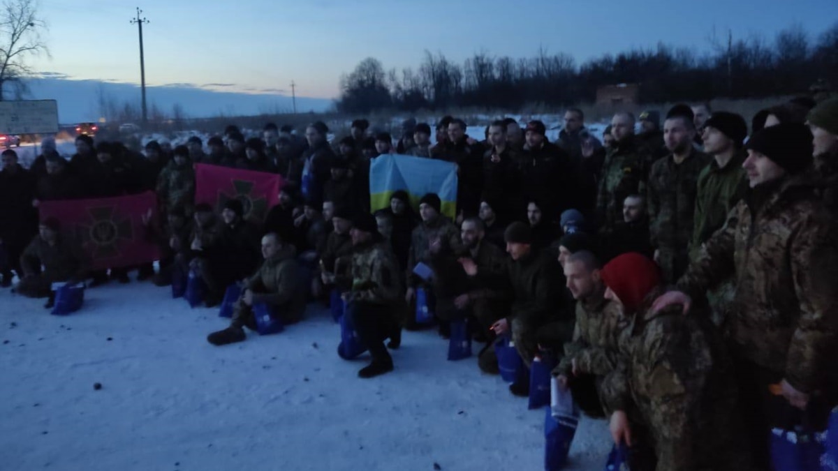 В Україну в межах обміну повернулися з полону 130 військових