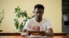 Cedric Osseng Mbogock, originar din Camerun, a făcut timp de șapte luni cursuri pregătitoare de limba română, iar acum își face studiile de masterat la Universitatea de Stat din Moldova (USM), la Facultatea de Informatică. 