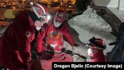 Volonterski tim spasilaca iz Srbije u akciji spasavanja u Kahramanmarašu na jugu Turske, gradu u blizini epicentra razornih zemljotresa. 