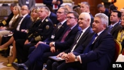  Служебният министър на външните работи Стефан Димитров (крайният вдясно) по време на Конференцията по сигурността в Черно море. До него - служебният министър на защитата Атанас Запрянов и асистент държавният секретар на Съединени американски щати Джеймс О'Брайън. София, 15 април 2024 година 