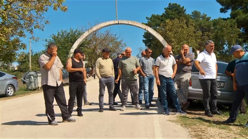 „მთავრობამ გადაგვაგდო“ – დედოფლისწყაროში მეხორბლე ფერმერების აქცია გაიმართა