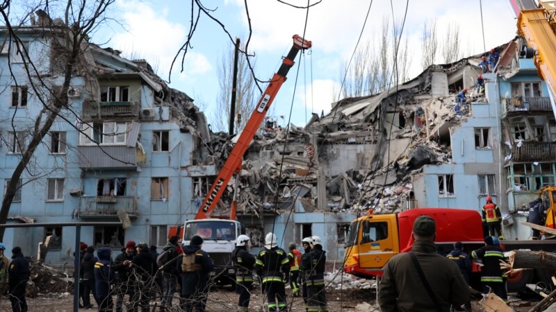 Российский удар по пятиэтажному дому в Запорожье: погибло не менее 10 человек, в том числе ребенок